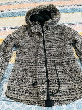 Cozy Hooded Knit Jacket in Heathered Gray